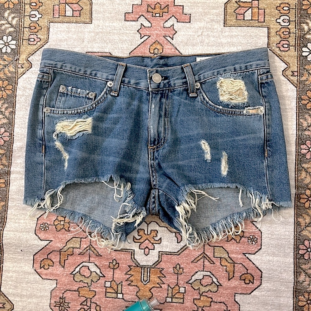 ✨ Rag & Bone ✨ Distressed Cut Off Frayed Jean Denim Shorts Size 25